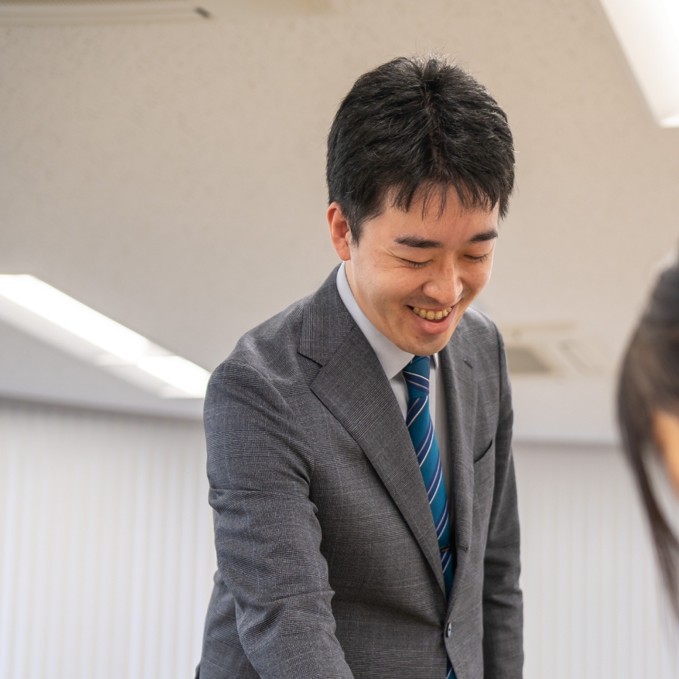 明治屋フードサービスの社員